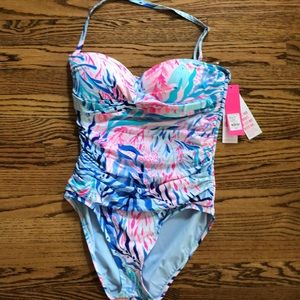 🌺Lilly Pulitzer Flamenco one piece swimsuit